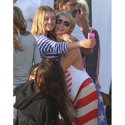 Paris Hilton feiert den Unabhängigkeitstag