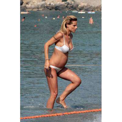 Michelle Hunziker genießt den Urlaub