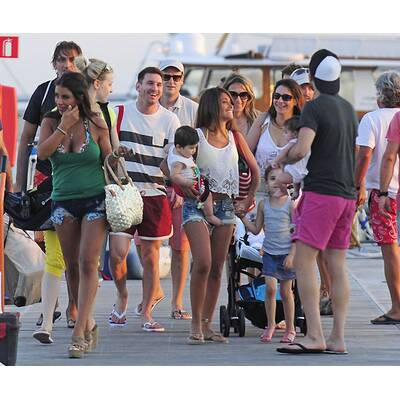 Lionel Messi, Cesc Fàbregas mit Familie auf Urlaub