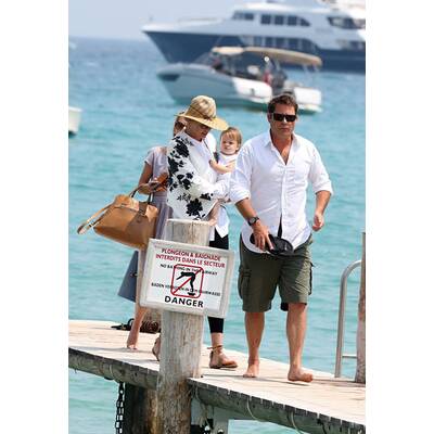 Uma Thurman urlaubt noch immer in St. Tropez
