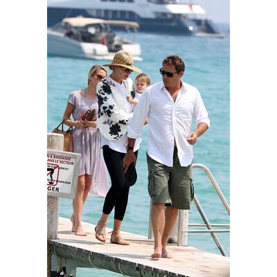 Uma Thurman urlaubt noch immer in St. Tropez