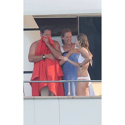 Uma Thurman urlaubt noch immer in St. Tropez