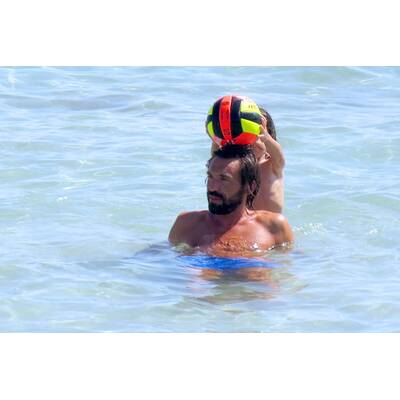 Andrea Pirlo kühlt sich ab