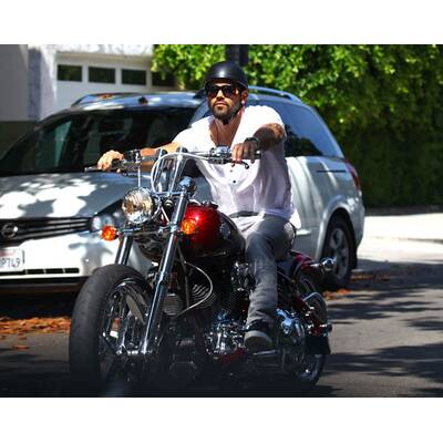 Jesse Metcalfe macht die Straßen unsicher