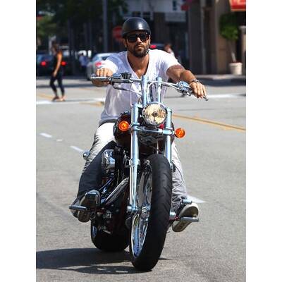 Jesse Metcalfe macht die Straßen unsicher