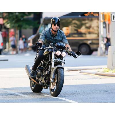 Justin Theroux mit seinem Lieblings-Spielzeug