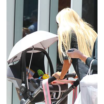 Petra Ecclestone zeigt ihr süßes Baby