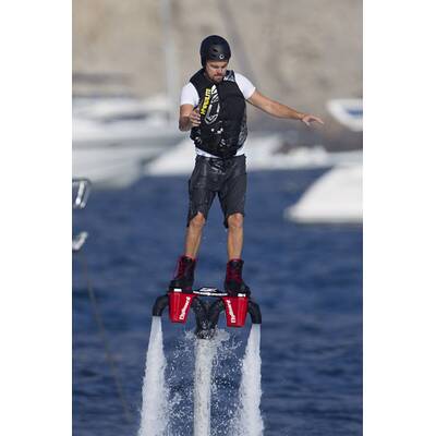 Leonardo DiCaprio hebt auf Ibiza ab