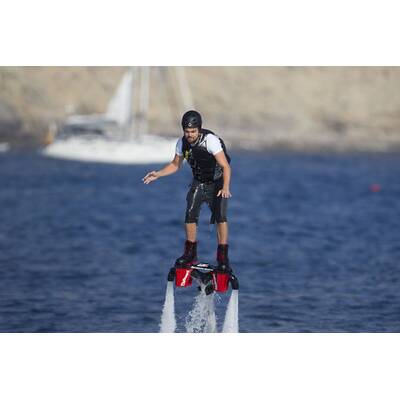 Leonardo DiCaprio hebt auf Ibiza ab