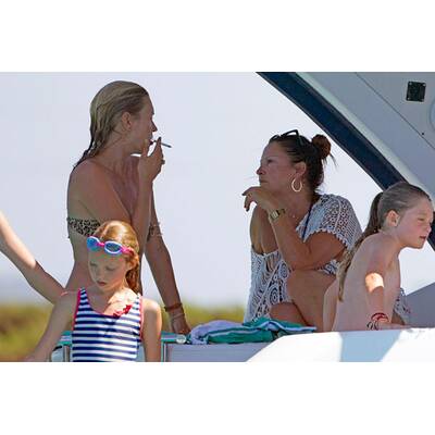 Kate Moss geht baden