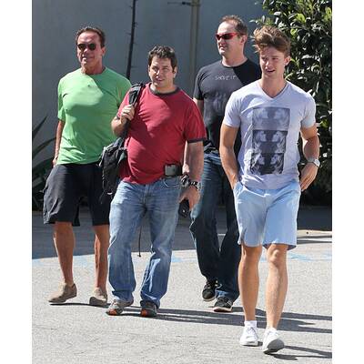 Patrick & Arnold Schwarzenegger genießen Vater-Sohn-Zeit