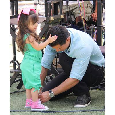 Mario Lopez' Töchterchen Gia ist ein Papa-Kind