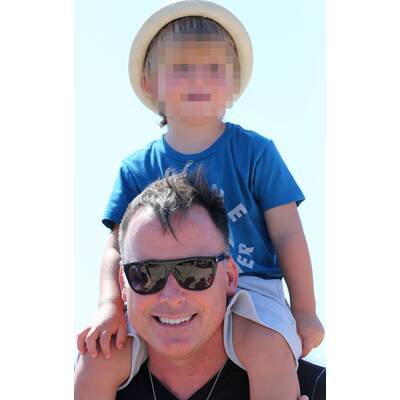 Elton John mit Ehemann und Kindern