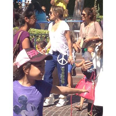 Jennifer Lopez mit ihren Zwillingen Max und Emme