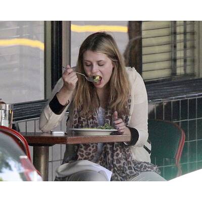 Mischa Barton beim Frustessen