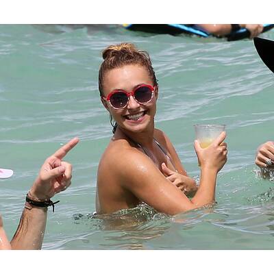 Hayden Panettiere sexy im Bikini