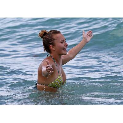 Hayden Panettiere sexy im Bikini