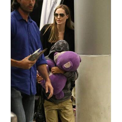 Angelina Jolie mit ihren sechs Sprösslingen