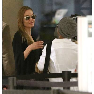 Angelina Jolie mit ihren sechs Sprösslingen