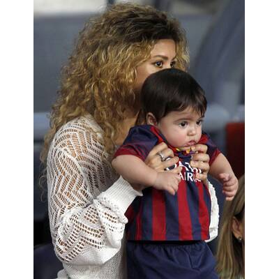 Shakira mit Sohn Milan bei Fußball-Match