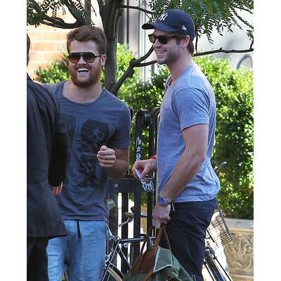 Glücklicher Liam Hemsworth