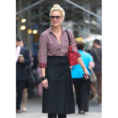 Katherine Heigl im schicken Karo-Outfit