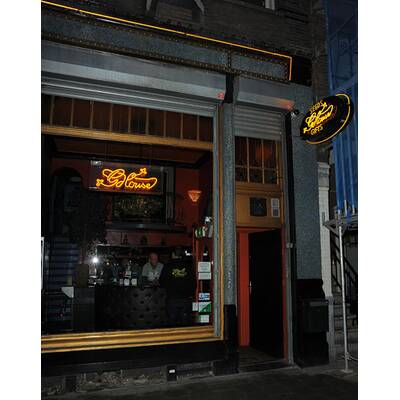 Miley Cyrus & Cara Delevingne in Amsterdam