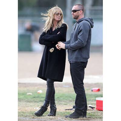 Heidi Klum mit Martin Kristen am Fußballplatz