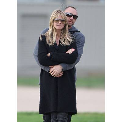 Heidi Klum mit Martin Kristen am Fußballplatz