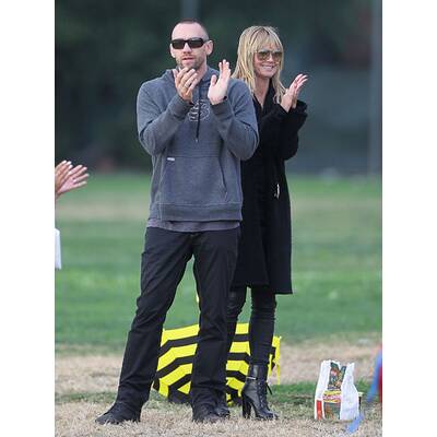 Heidi Klum mit Martin Kristen am Fußballplatz