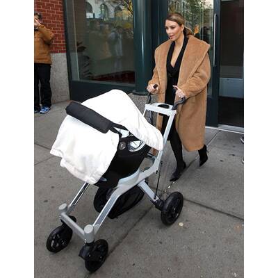 Kim Kardashian mit Baby Nori