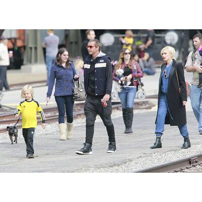 Gwen Stefani unterwegs mit ihrer Familie