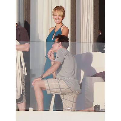 Charlie Sheen mit neuer Freundin