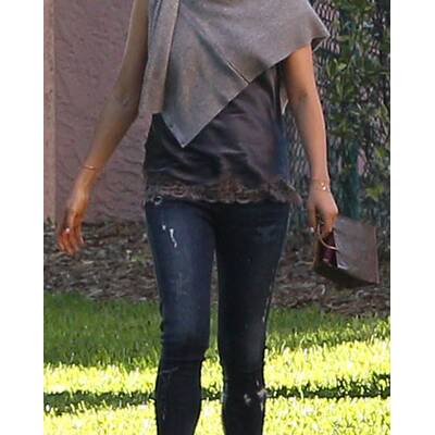 Mila Kunis beim Shoppen mit ihrem Vater