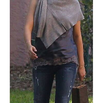 Mila Kunis beim Shoppen mit ihrem Vater