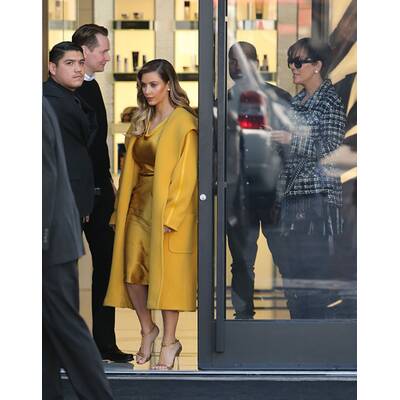 Kim & Kanye gehen mit Kris Jenner einkaufen
