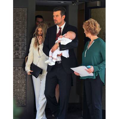 Fergie & Josh Duhamel lassen baby Axl taufen