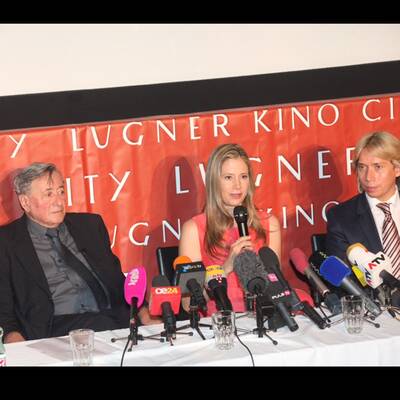 Mira Sorvino bei Lugner