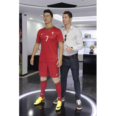 Cristiano Ronaldo nimmt Sohn zur Museums-Eröffnung mit