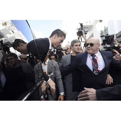 Cristiano Ronaldo nimmt Sohn zur Museums-Eröffnung mit