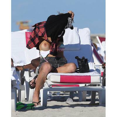 Martha Graeff: Hoppla, ein Busenblitzer 