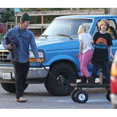 Hazel, Phinnaeus und Henry beim wilden Spiel