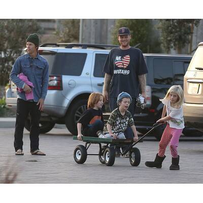 Hazel, Phinnaeus und Henry beim wilden Spiel