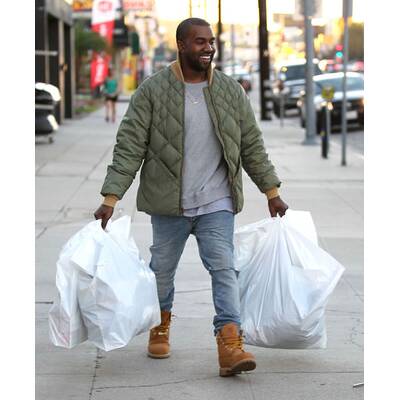 Kim zeigt teuflisches Weihnachtsgeschenk