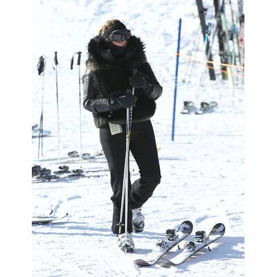 Kim Kardashian im Skiurlaub