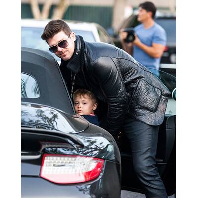 Robin Thicke geht mit Sohn Julian einkaufen