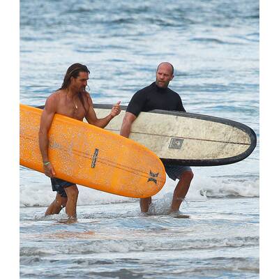 Jason Statham sportelt auf Hawaii