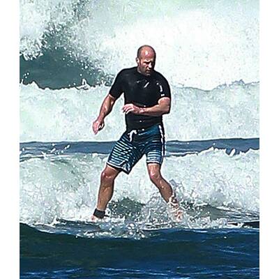 Jason Statham sportelt auf Hawaii