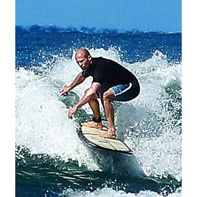 Jason Statham sportelt auf Hawaii