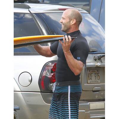 Jason Statham sportelt auf Hawaii